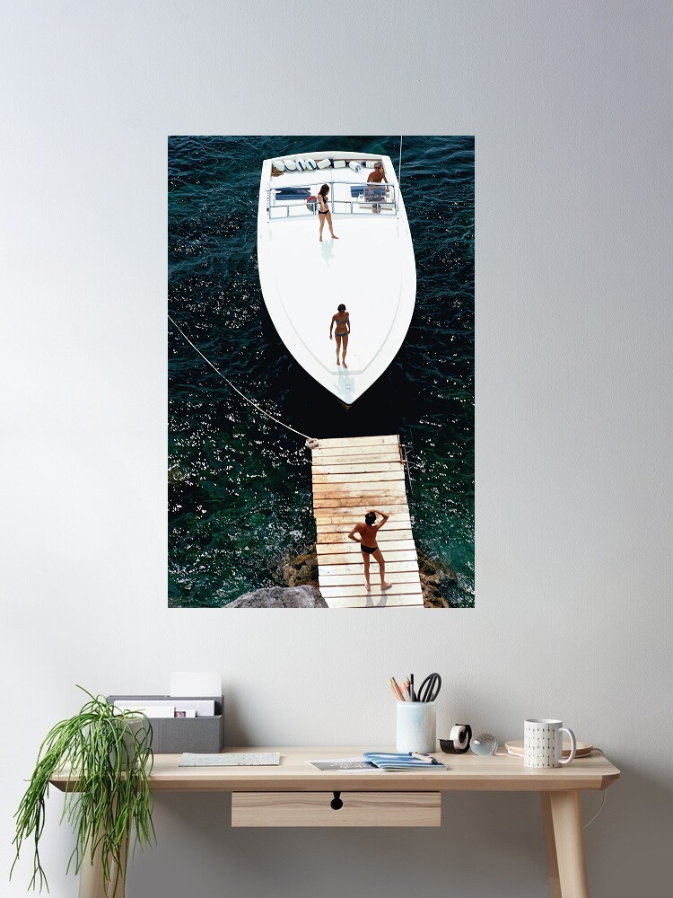Luxury Lifestyle Picture - Retro Poolside Host Luxury Lifestyle de